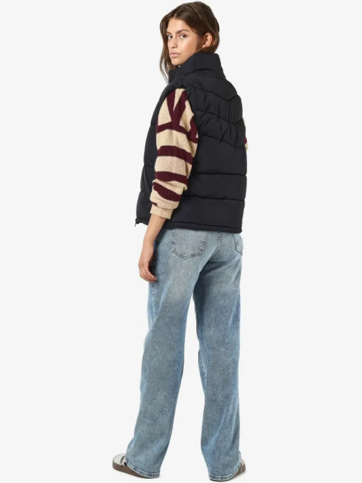 VILA Jackets & Coats^NMDALCON SHORT GILET